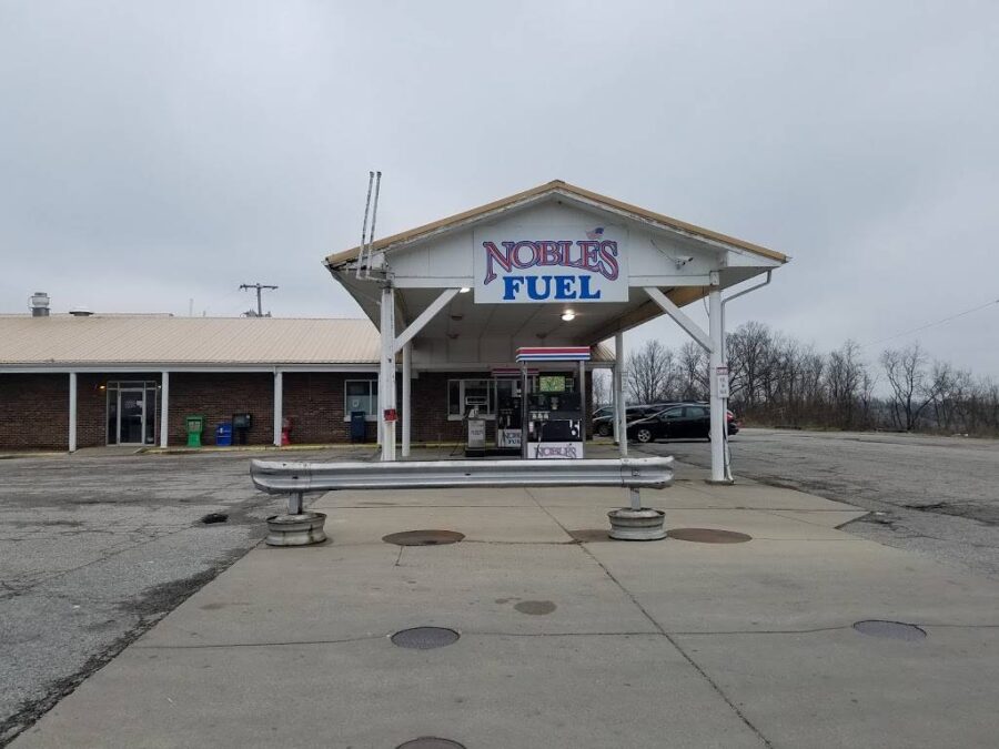 Kentucky: Noble's Restaurant and Truck Stop, Corinth